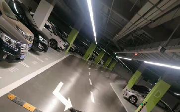 頤都大廈地坪、劃線、交通設(shè)施安裝工程