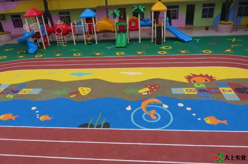安全無(wú)毒幼兒園塑膠跑道