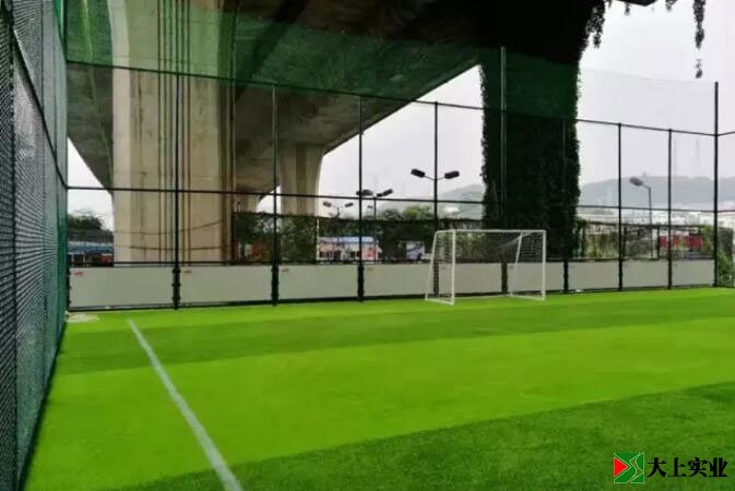 籠式足球場(chǎng)