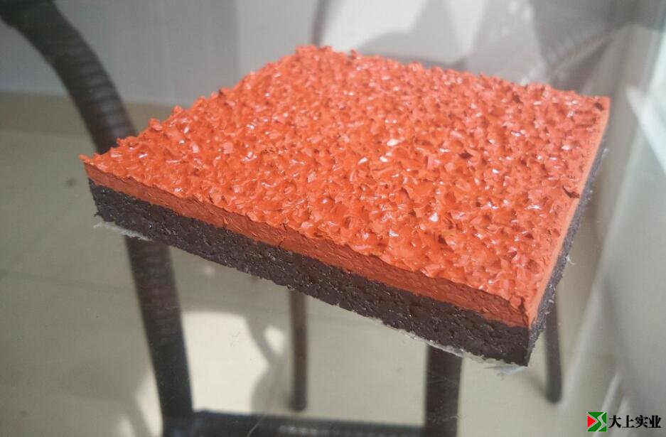 復(fù)合型塑膠跑道