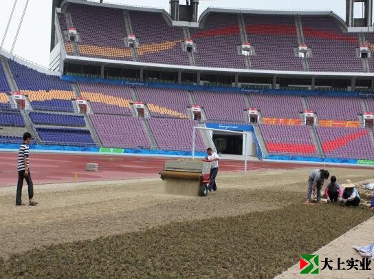 覆沙機(jī)覆沙