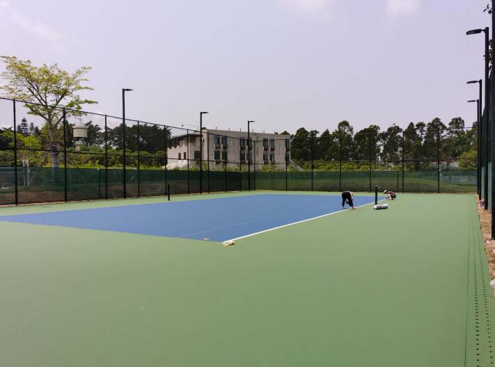 進口丙烯酸網(wǎng)球場的結(jié)構(gòu)與特點