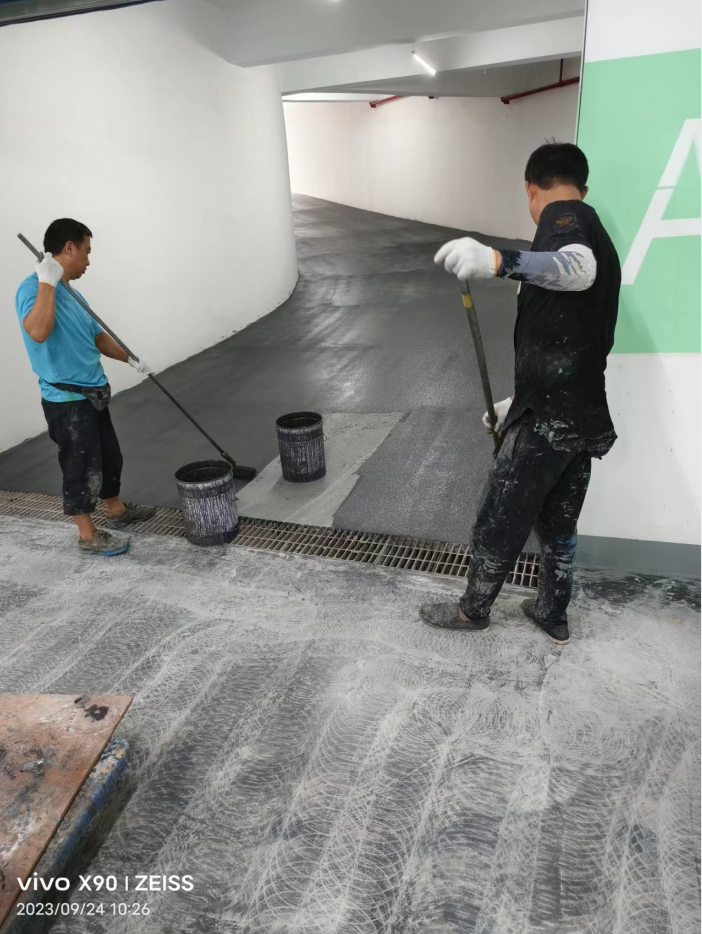 湖南長沙平吉上苑地下車庫地坪漆施工