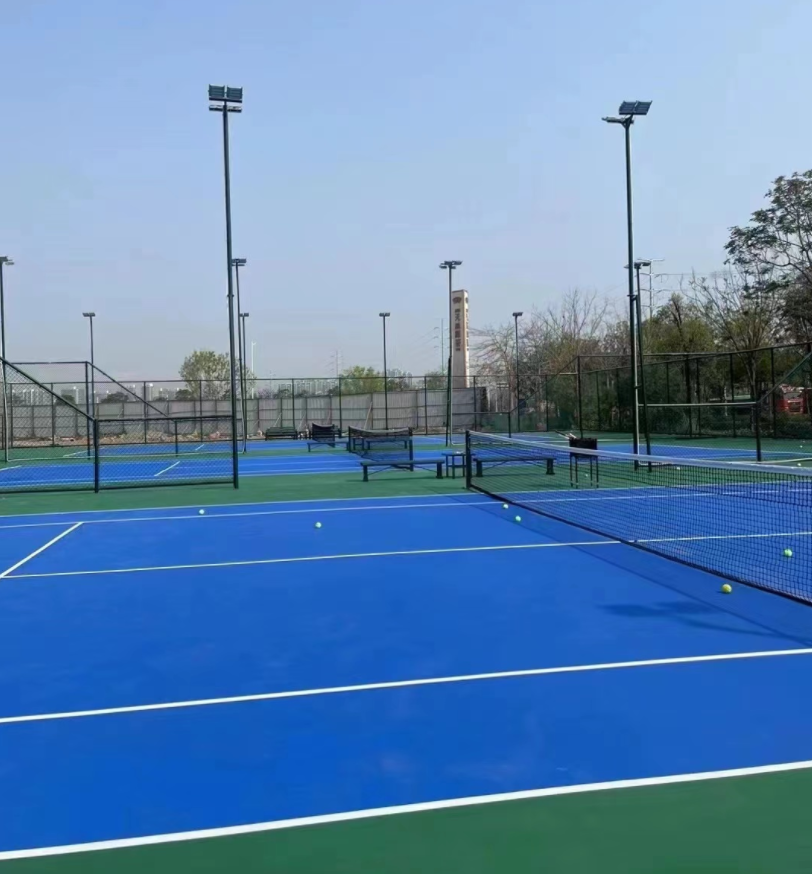 惠州網(wǎng)球場(chǎng)基礎(chǔ)、圍網(wǎng)、燈具、球場(chǎng)面層整體施工工程